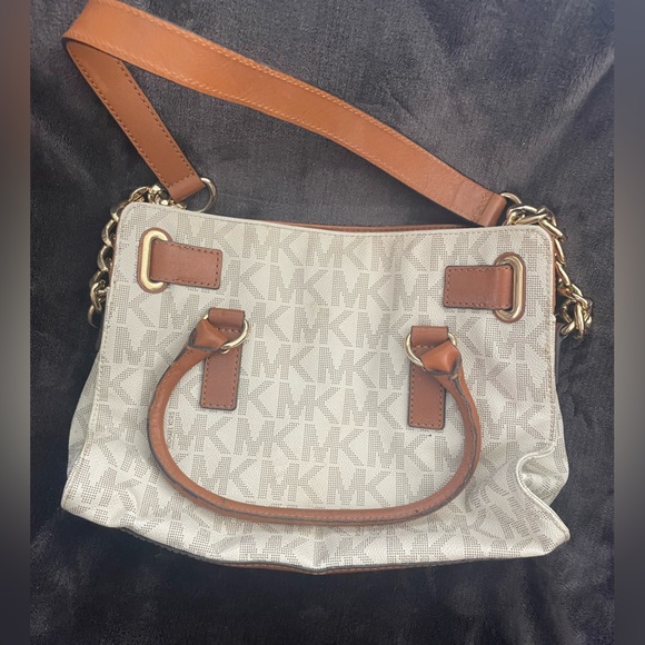 Michael Kors Bag - Picture 2 of 6